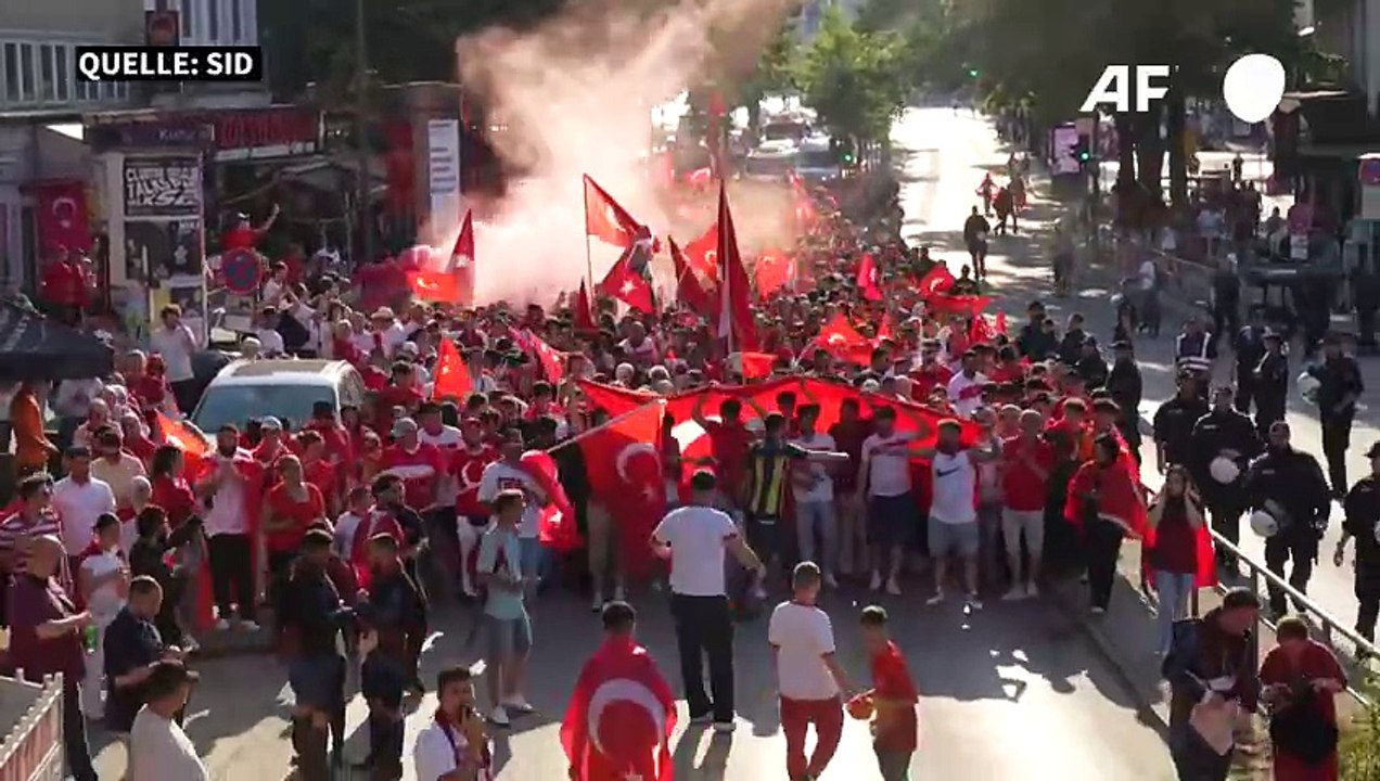 EM: Türkei zieht ins Achtelfinale ein