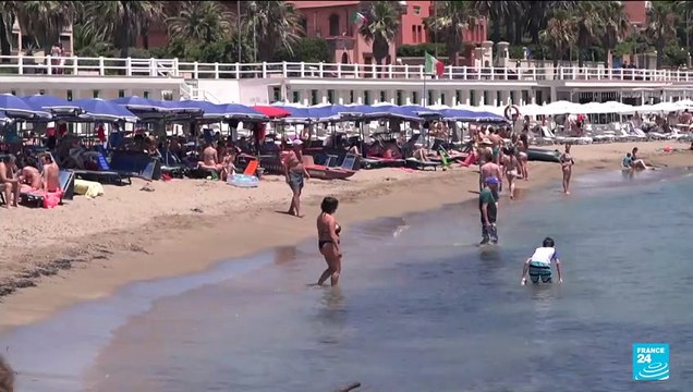 Activists fight to reclaim Italian beaches from private concessions
