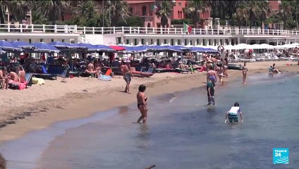 Activists fight to reclaim Italian beaches from private concessions