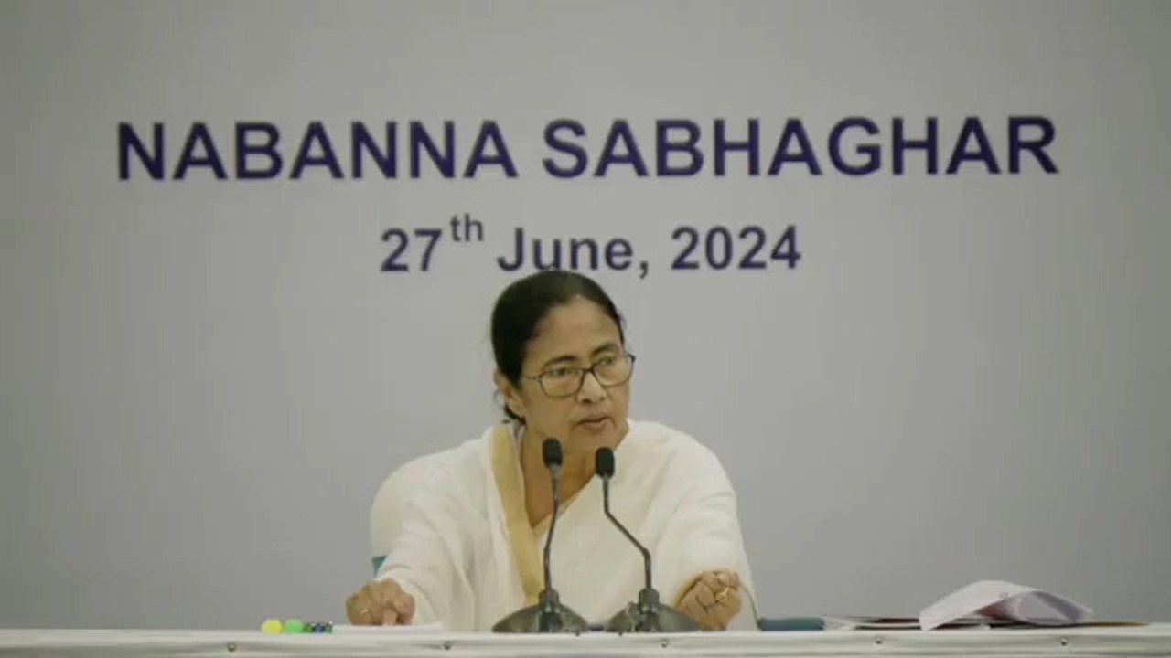 ‘বেআইনি পার্কিং BJP-রই বেশি রয়েছে, ভেঙে দিন সব’, নির্দেশ মমতা বন্দ্যোপাধ্যায়ের