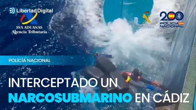 La Policía Nacional ha interceptado un narcosubmarino en aguas próximas a Cádiz