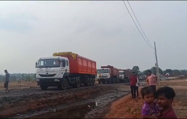 महिलाओं ने किया आत्मदाह का प्रयास