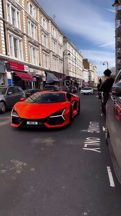 Lamborghini Reveulto x4 in London Do you like the Revuelto better than the Aventador?