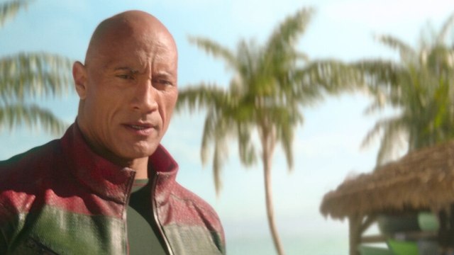Red One: Im neuen Actionfilm rettet Dwayne Johnson als Elf einen muskelbepackten Weihnachtsmann