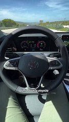 Yeni Passat’ın güvenlik özellikleri şaşırttı! Otomatik sistem aracı sağa çekip durdurdu