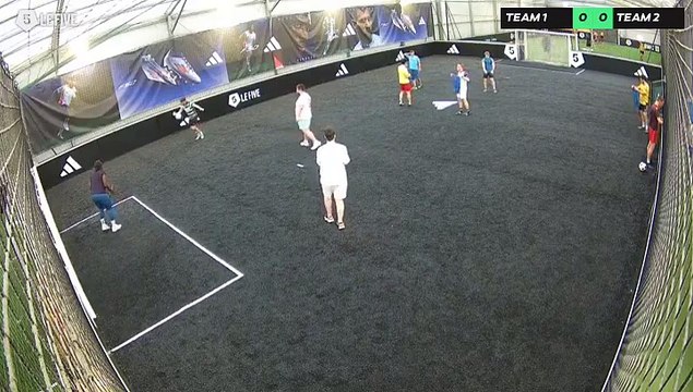 27/06 à 17:41 - Football Terrain 2 (LeFive P13)
