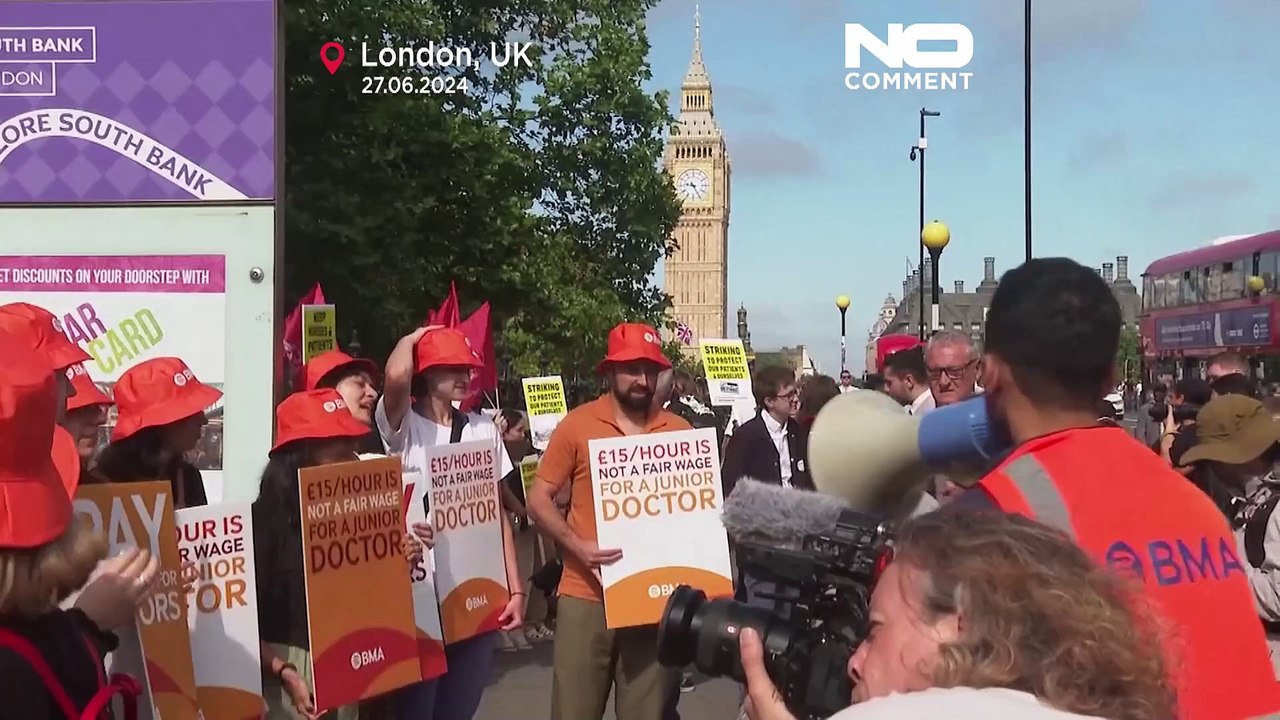 NO COMMENT: Una nueva huelga de médicos paraliza la sanidad pública en Inglaterra
