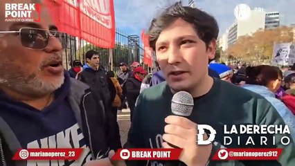 Agreden al reportero defensor de Milei en Argentina