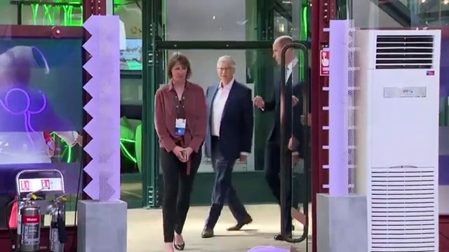 Prince William Teams Up With Bill Gates At Energy Summit