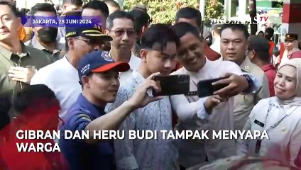 Momen Gibran Temani Pj Gubernur Heru Budi Tinjau Kanal Banjir Kali Semongol di Jakarta