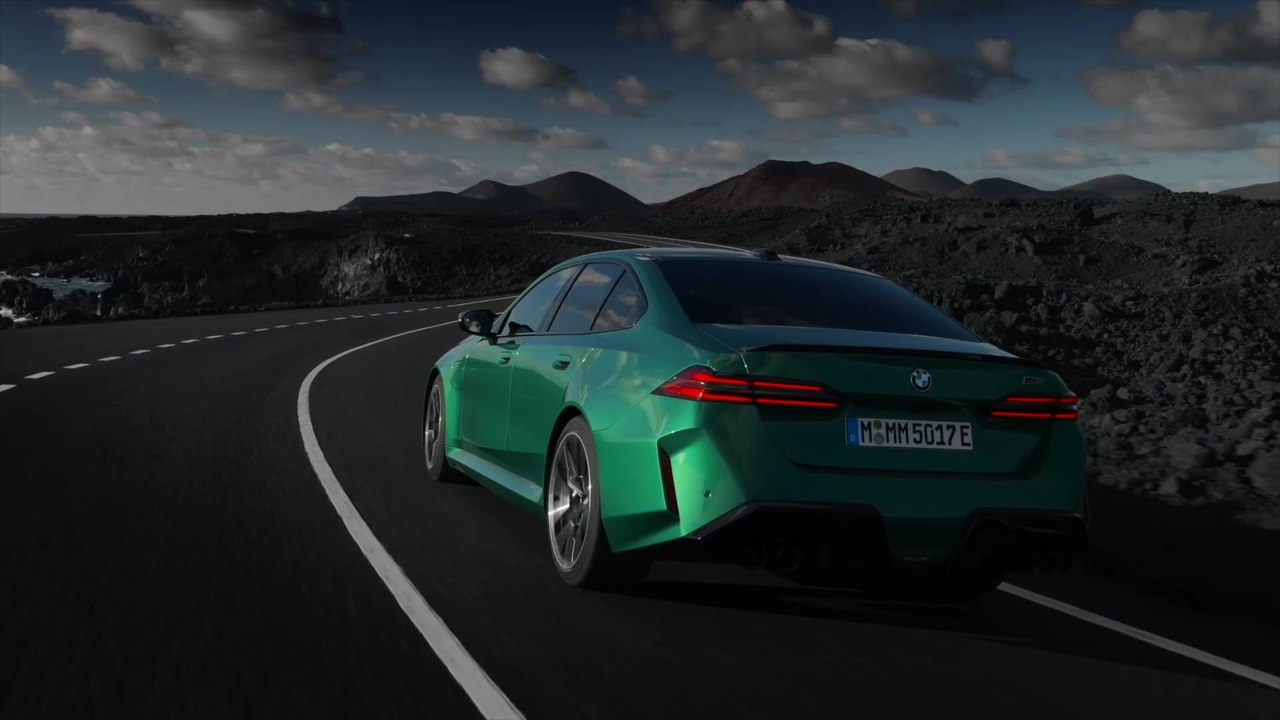 M HYBRID Antrieb im neuen BMW M5 - Faszinierende Performance, beeindruckende elektrische Reichweite