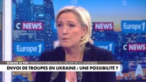 Marine Le Pen : «Il faut qu'il relise la constitution»