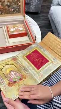 अनंत-राधिका के Wedding Invitation Card में दिखी अंबानी परिवार की हिन्दू देवी-देवताओं के प्रति प्रेम भक्ति, सनातन में अटूट विश्वास, और भारतीय पारंपरिक कला और संस्कृति के लिए वो कितने गौरवान्वित हैं #AmbaniFamily #anantradhikawedding #AnantAmbani #RadhikaM