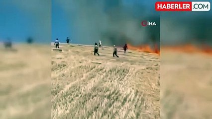 Balya makinesinden çıkan yangında 20 dönümlük tarla zarar gördü