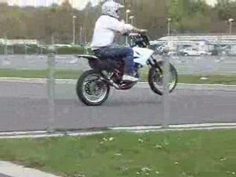 Weeling en yamaha DT