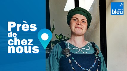 Au Mans, Tiline fabrique des costumes médiévaux