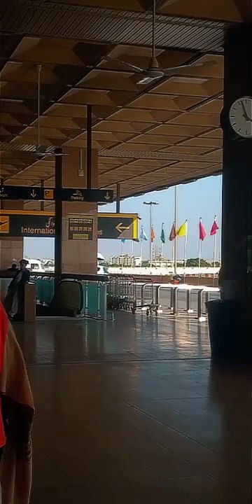 outside airport #viral #trending #foryou #tiktok #delicious #gaming #reels