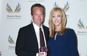 Lisa Kudrow revela sua forma de homenagear Matthew Perry