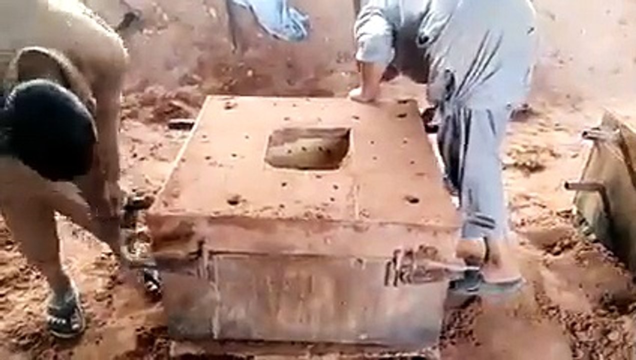 عملية صب الحديد - صنع آلة الدقيق 4