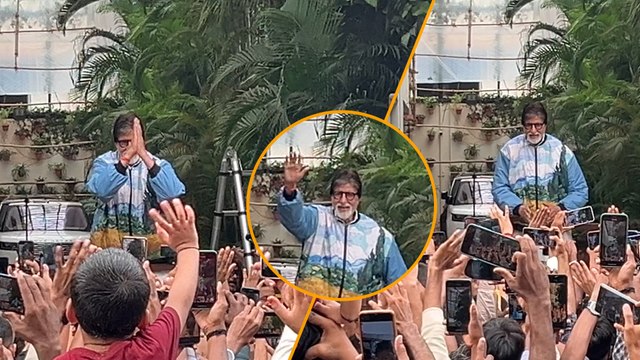 Mahanayak Amitabh Bachchan Waves & Greets His Fans At The Juhu Mansion JALSA