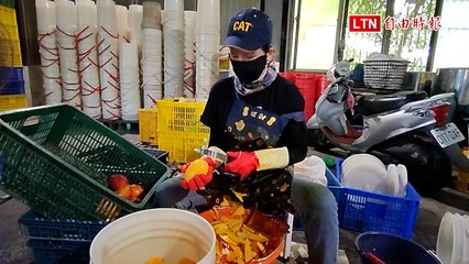 台南楠西芒果乾熱賣！「二刀流」技術7秒快速削切，產量大幅提升🌟