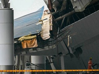 Starker Monsunregen: Dach am Flughafen in Neu-Delhi stürzt ein