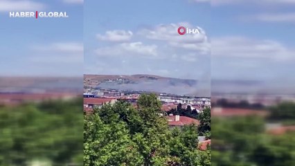 İstanbul'da anız yangını! Yerleşim yerine doğru ilerliyor