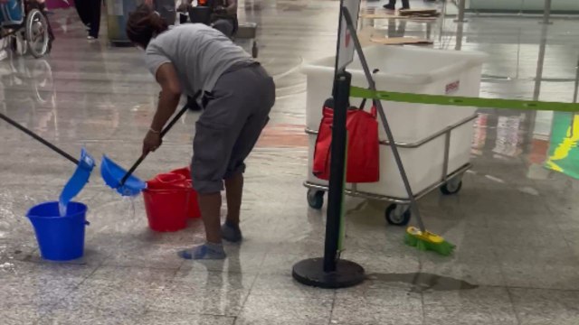 Storm causes major flooding and flight disruptions at Palma de Mallorca Airport
