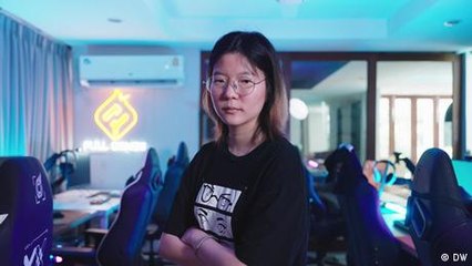 Professional gamer: JinNy in Bangkok
