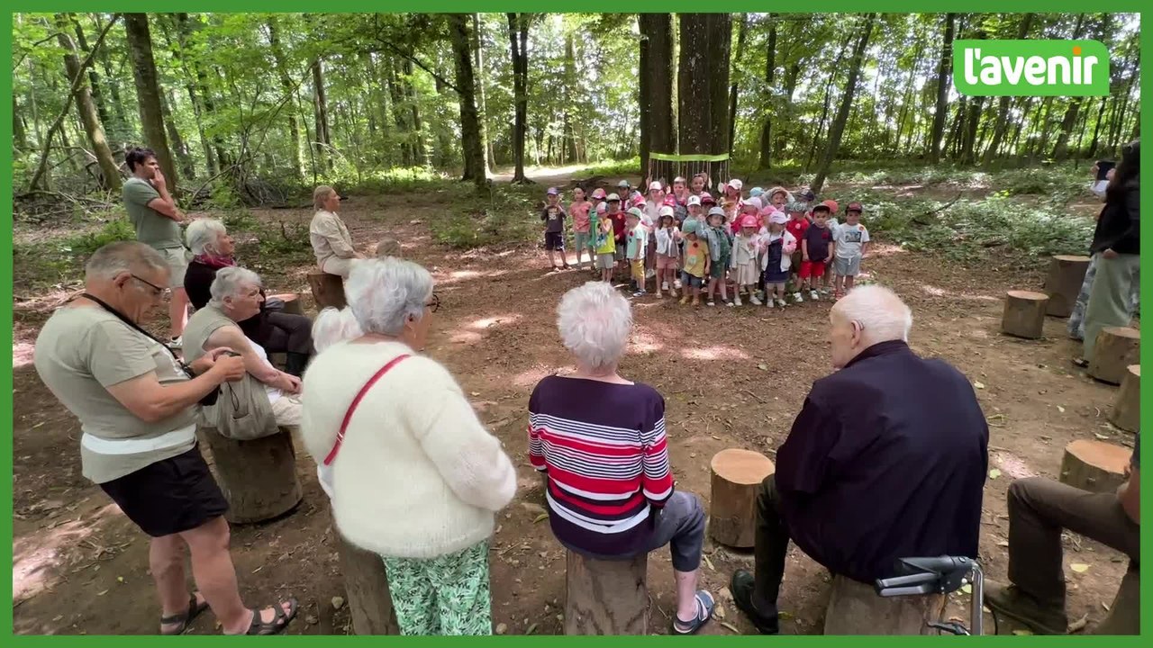 Le sentier de l’arbre sacré à Bellefontaine, un écrin de verdure intergénérationnel
