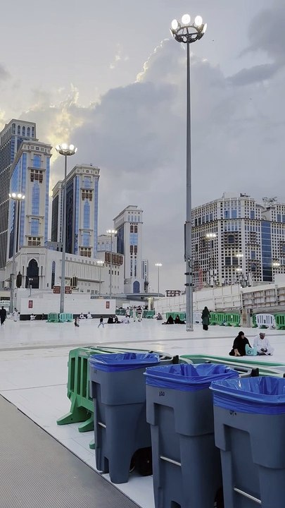 مدینہ شریف مسجد کا انمول نظارہ ماشاءاللہ حضور اکرم صلی اللہ علیہ وآلہ وسلم کا شہر بھی کمال ہے