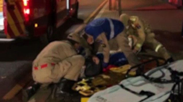 Menina de 12 anos sofre fratura ao ser atropelada por carro na Rua Rio Grande do Sul