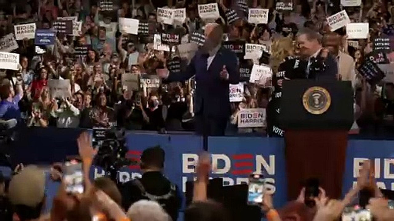 Biden admite limitações, mas expressa confiança após debate com Trump