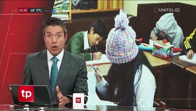 ​¿Celular en vacaciones? Especialista señala las consecuencias del mal uso de la tecnología en niños 