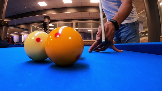 Le Geste Parfait - Le Massé au billard