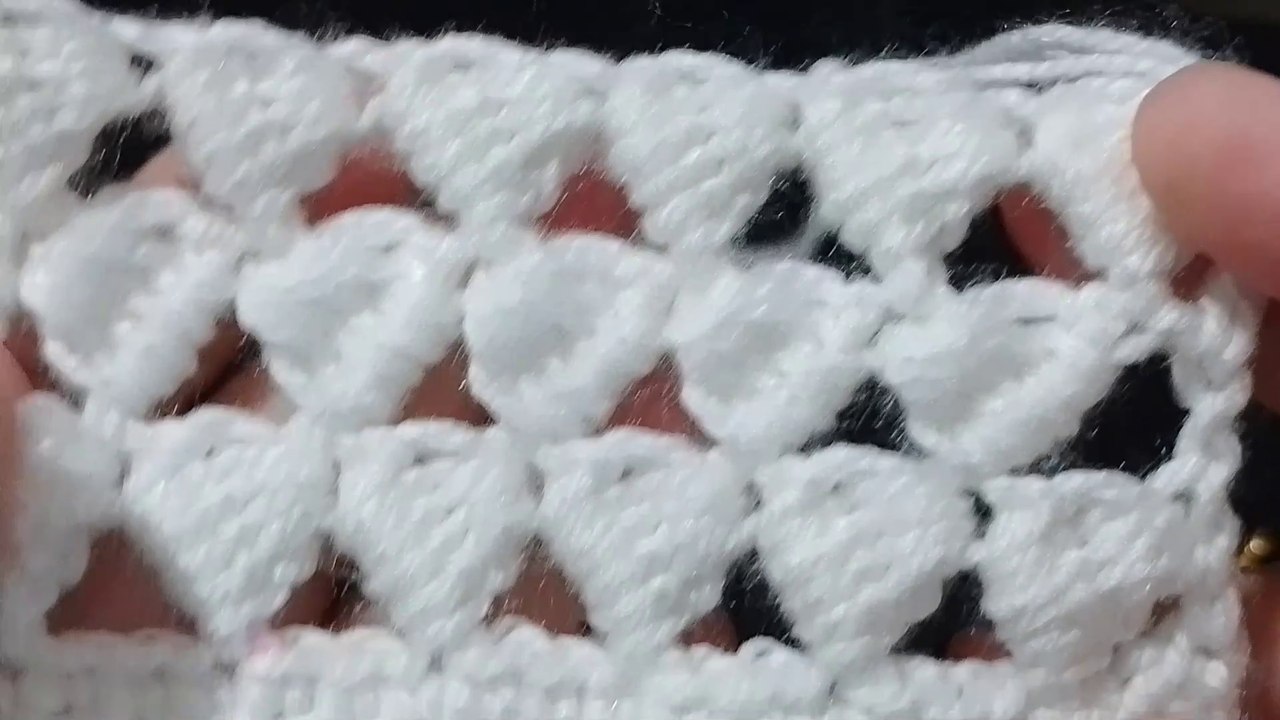 Beautiful Crochet Pattern For Beginners use for, shawl, scarf, bag, baby blanket, cousin, blouse, curtain