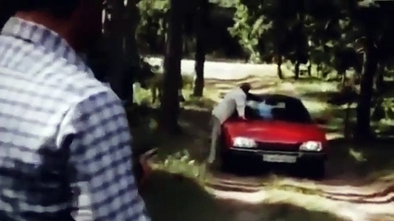 ZAMKNĄĆ ZA SOBĄ   ______