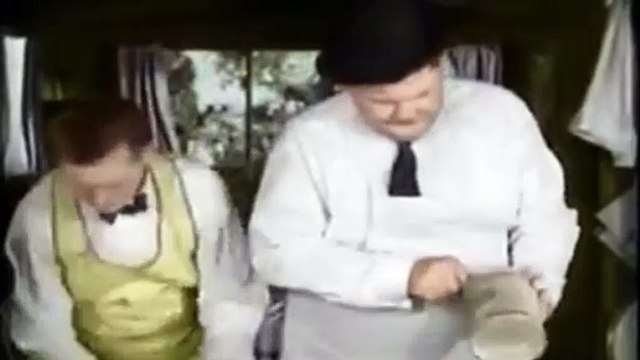 Stanlio e Ollio a colori - vita da campagna