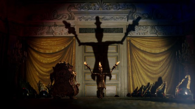 La Belle et la Bête (2017) - Chanson C'est la fête _ Disney