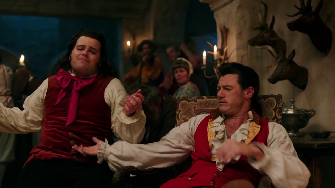 La Belle et la Bête (2017) - Chanson "Gaston" _ Disney
