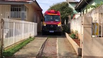Bombeiros atendem vítima de queda no Bairro Cancelli, em Cascavel