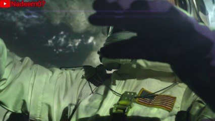 Urgent: Python Nears Woman – A Serious Danger 🐍