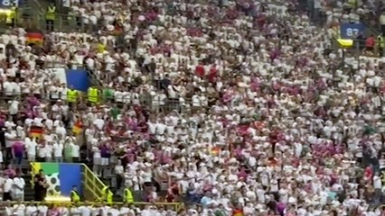 Atronador: así sonó el himno de Alemania en Dortmund