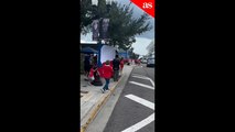 Hinchas chilenos se instalan afuera del estadio en Orlando y esto se escucha