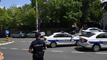 'Terrorista' é morto em frente à embaixada de Israel em Belgrado