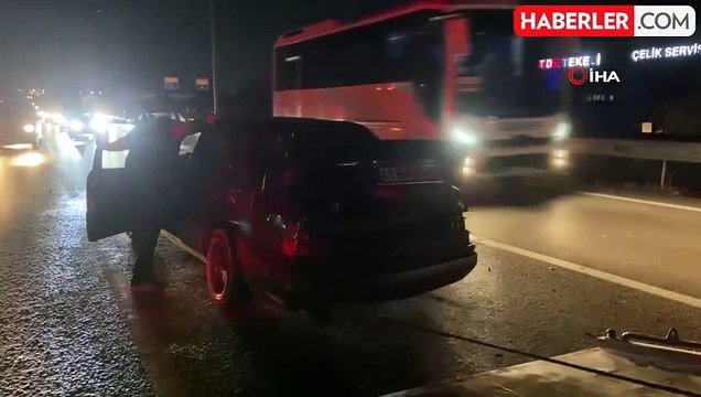 Kocaeli'nde zincirleme trafik kazası: 2 yaralı
