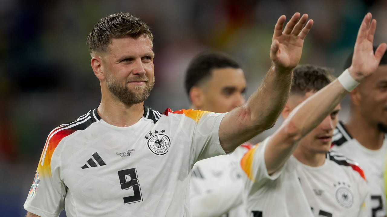 'Fremdes Gefühl': Füllkrug verrät, wie die Regen-Pause ablief