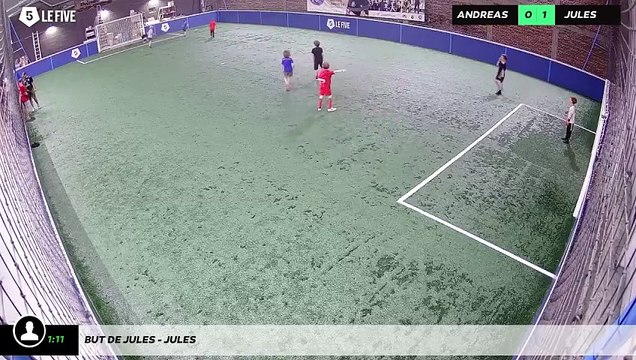 But de Jules - Jules