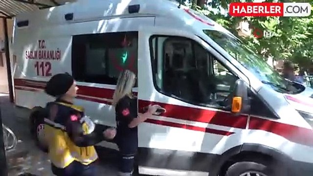 Yalova'da hamile kadın ambulansta doğum yaptı