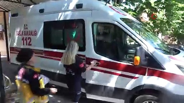 Yalova'da Hamile Kadın Ambulansta Doğum Yaptı